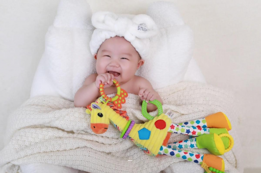 淮滨四个月宝宝揉眼睛 淮滨四个月宝宝揉眼睛