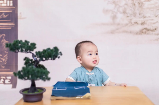 淮滨宝宝喊肚子疼怎么回事